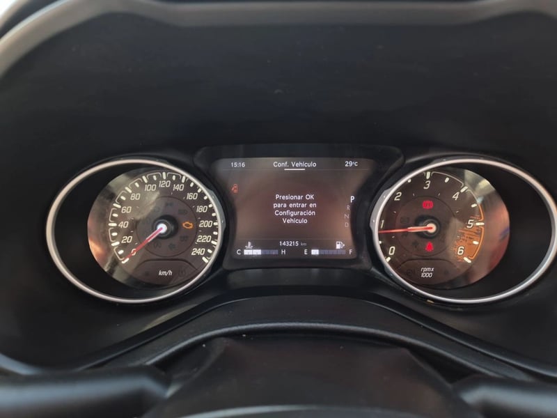 RAM 1000 2.0 LARAMIE AT 4X4 2021 - Imagen 16 de 20