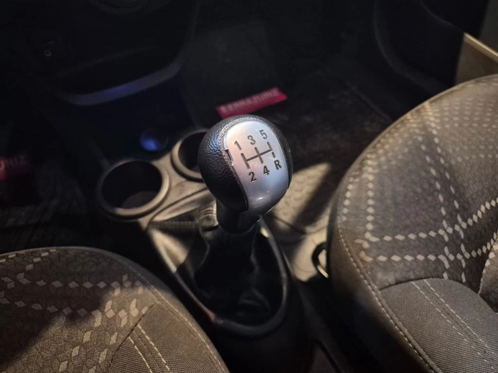 CHEVROLET SPARK GT 1.2 LT 4X2 MT 5P 2019 - Imagen 11 de 17