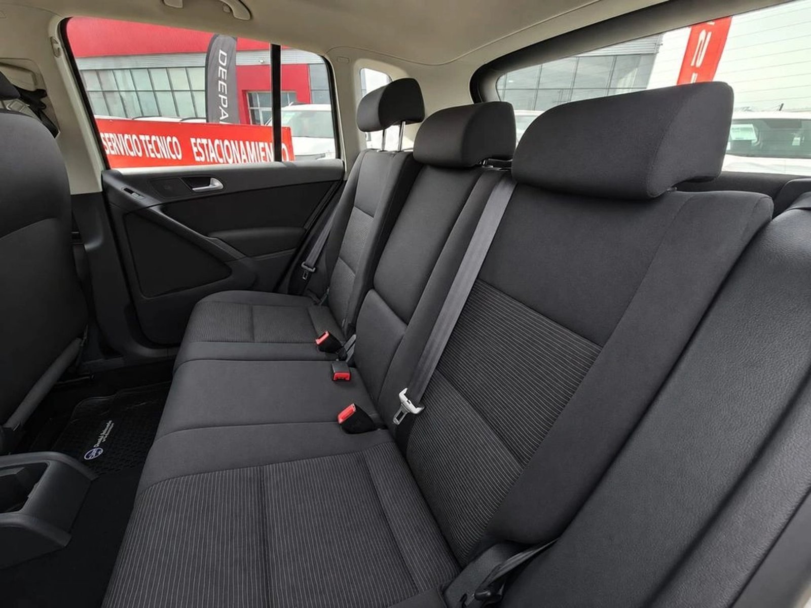Volkswagen TIGUAN 1.4 FL COMFORT TSI 4X2 MT 2014 - Imagen 11 de 20