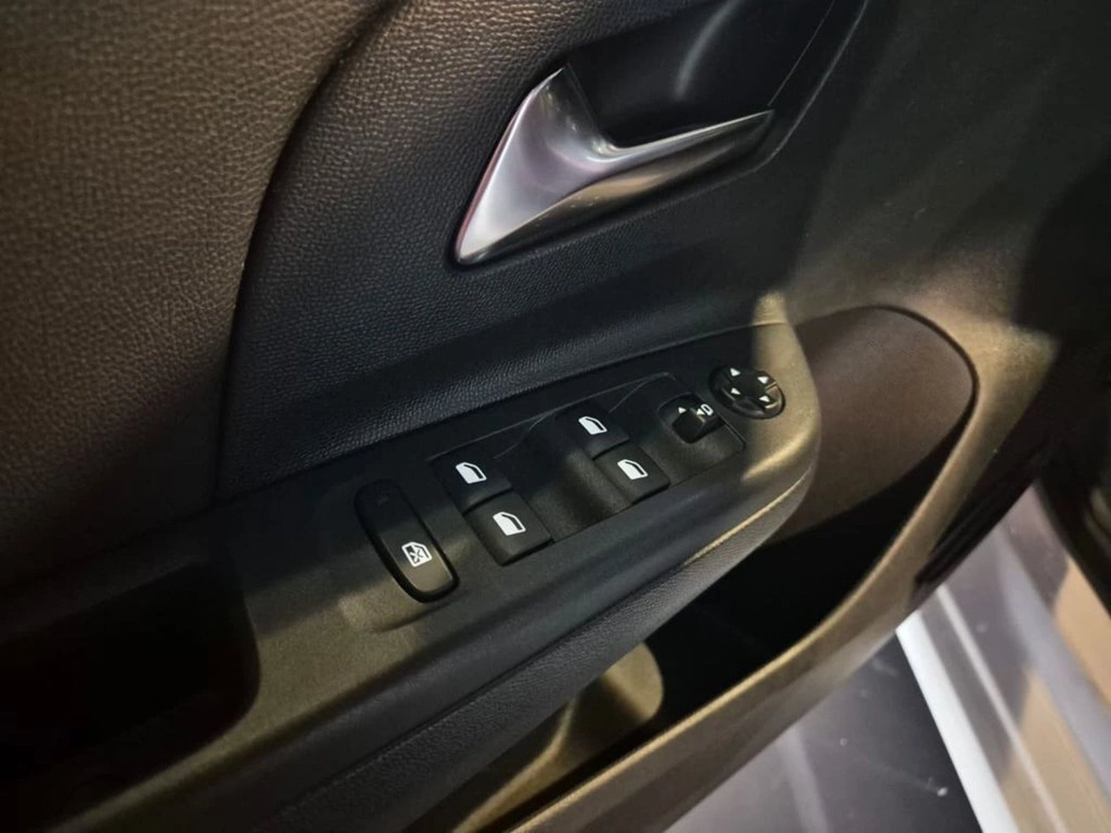 OPEL CORSA 1.2 EDITION AT 2022 - Imagen 19 de 20