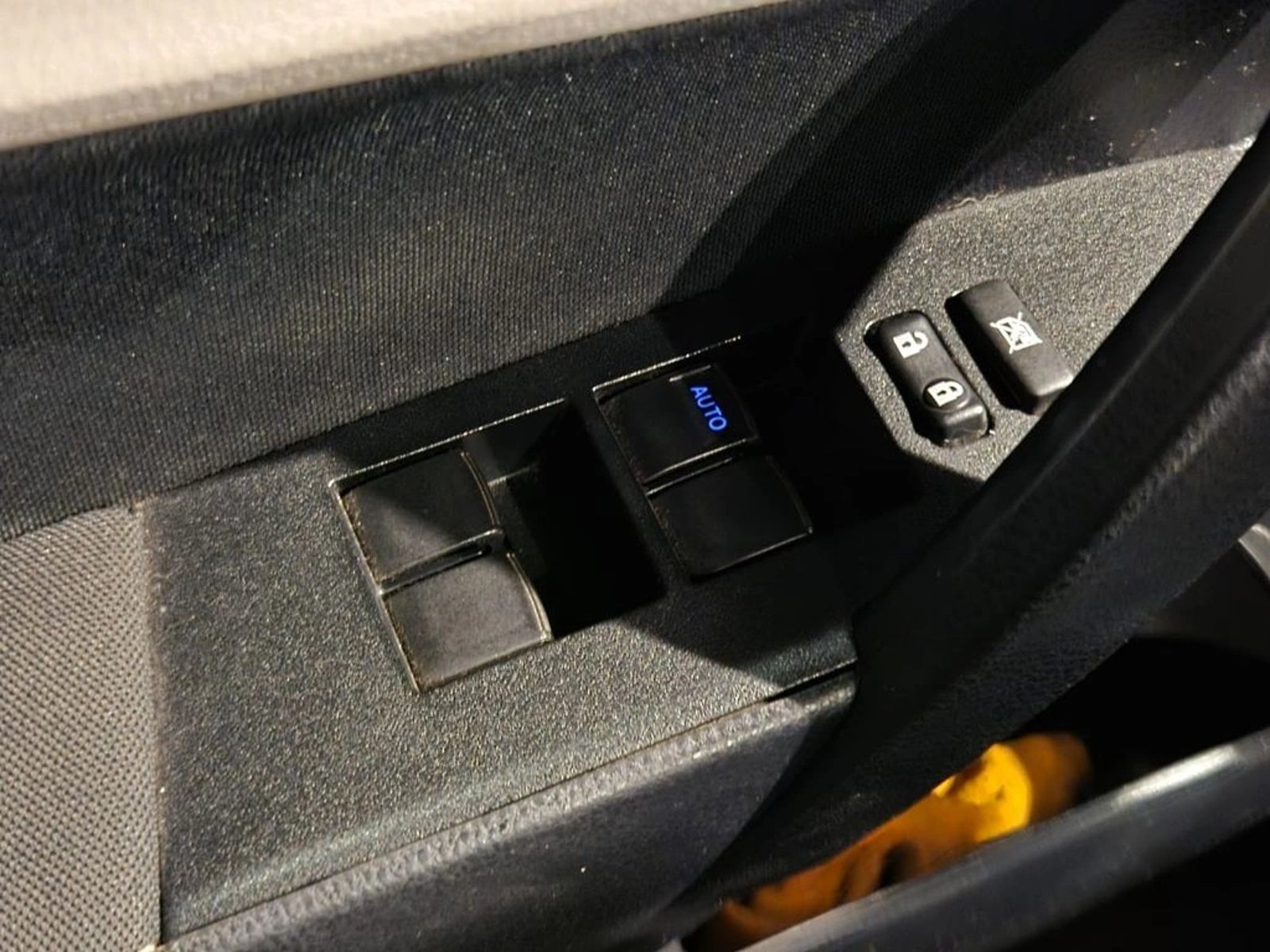 TOYOTA COROLLA SEDAN LEI AT 2017 - Imagen 13 de 15
