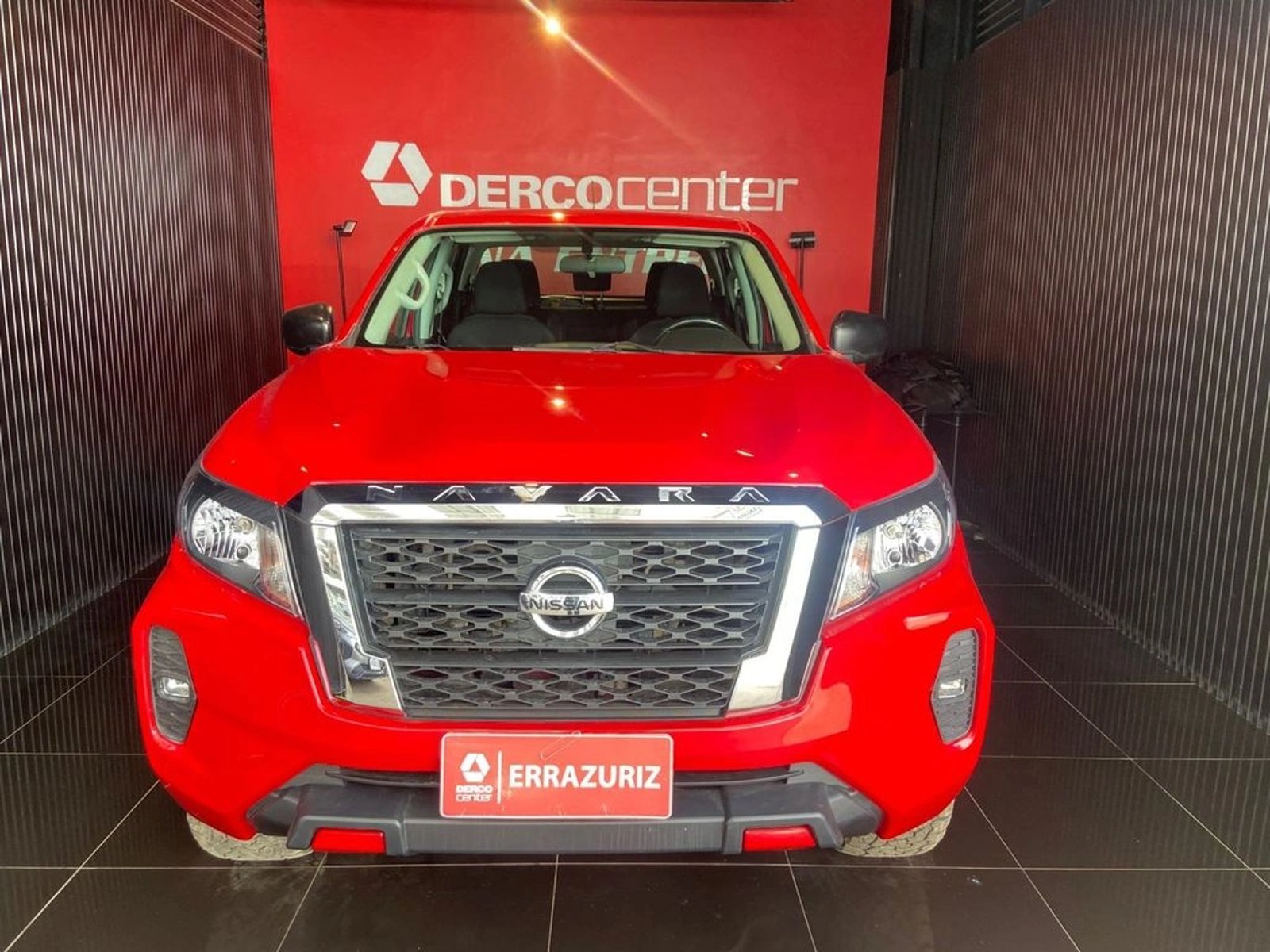 Nissan NAVARA 2.3D XE DIESEL 4X4 DOB.CAB. AT 4P 2021 - Foto 2 de 15