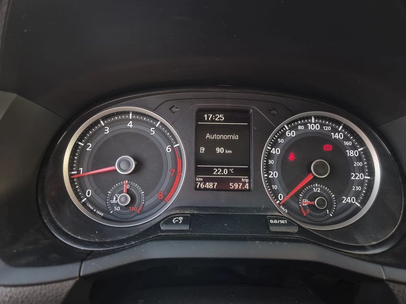 Volkswagen GOL 1.6 HIGHLINE 4X2 HB MT 5P 2022 - Imagen 15 de 20