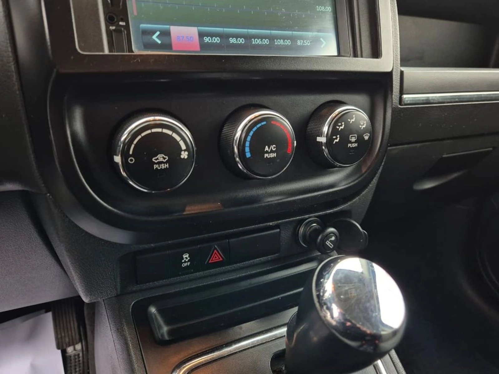 Jeep COMPASS 2.4 SPORT T 4X2 5P 2013 - Imagen 15 de 19