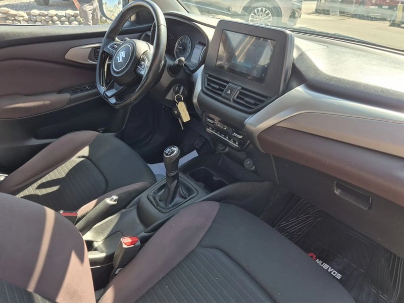 Suzuki FRONX 1.5 GL HYBRID 4X2 MT 5P 2025 - Imagen 16 de 20