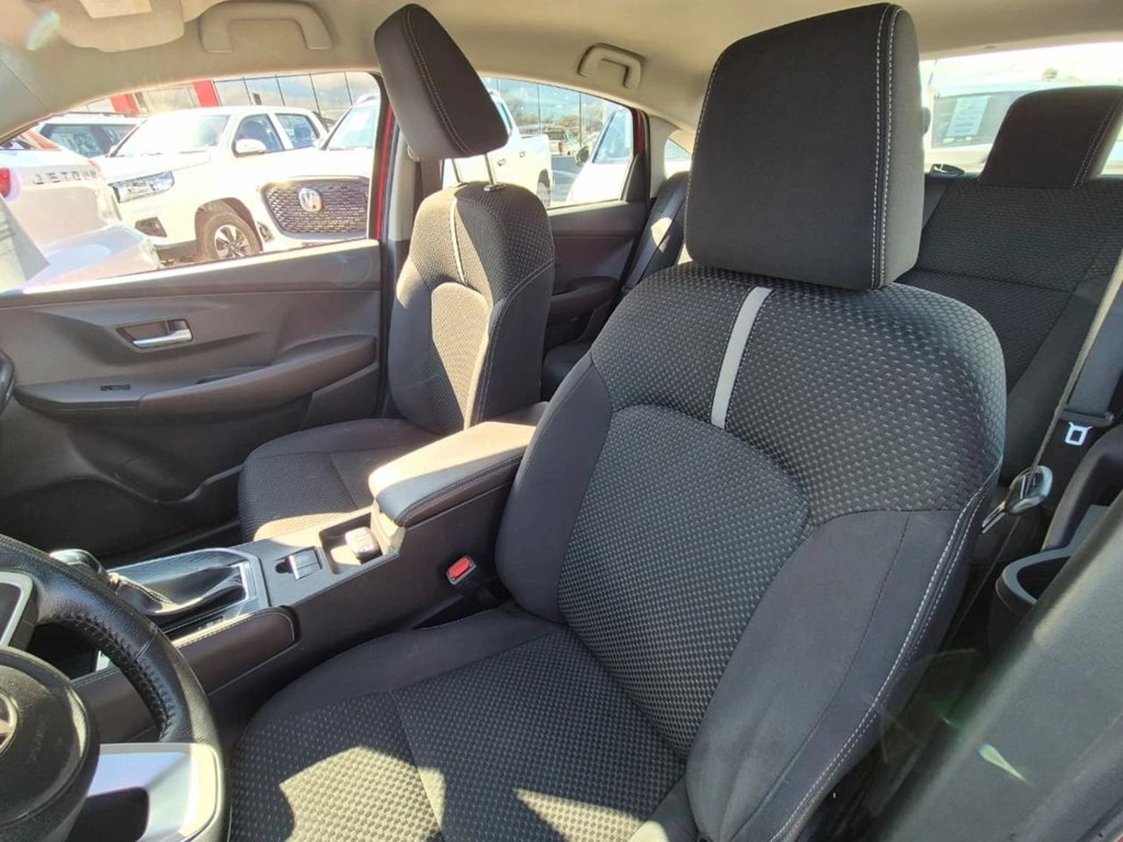 Toyota YARIS 1.5 E SPORT AT 2024 - Imagen 14 de 20