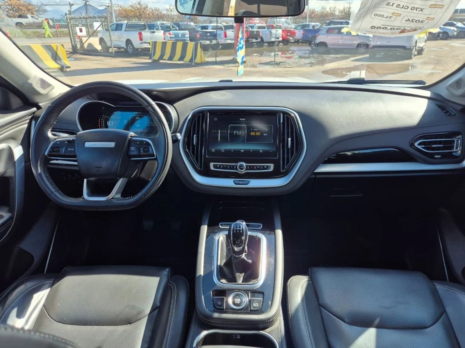 Jetour X70 1.5T GLS 4X2 MT 5P 2024 - Imagen 9 de 20