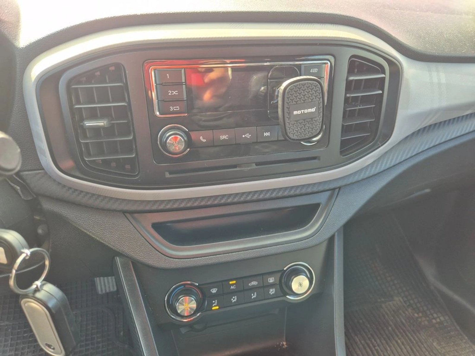 MG 5 1.5 STD 4X2 HB MT 5P 2023 - Imagen 16 de 20