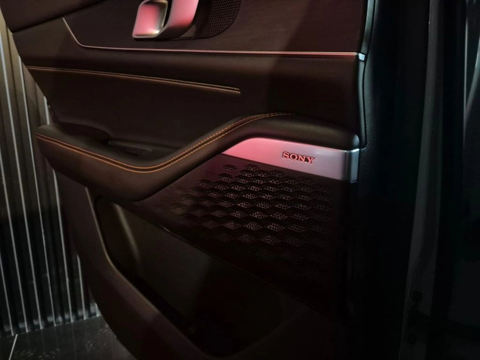 CHANGAN UNI-K LUXURY AT 2025 - Imagen 16 de 20