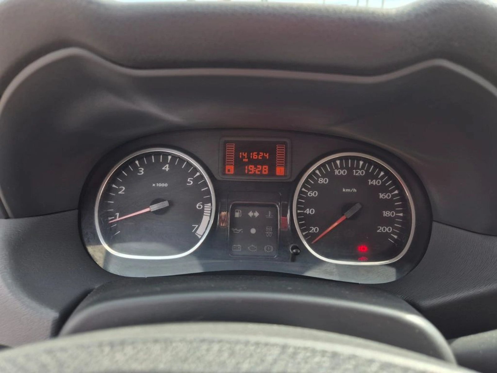 Renault DUSTER 1.6 BENCINA DYNAMIQUE 2016 - Imagen 16 de 20