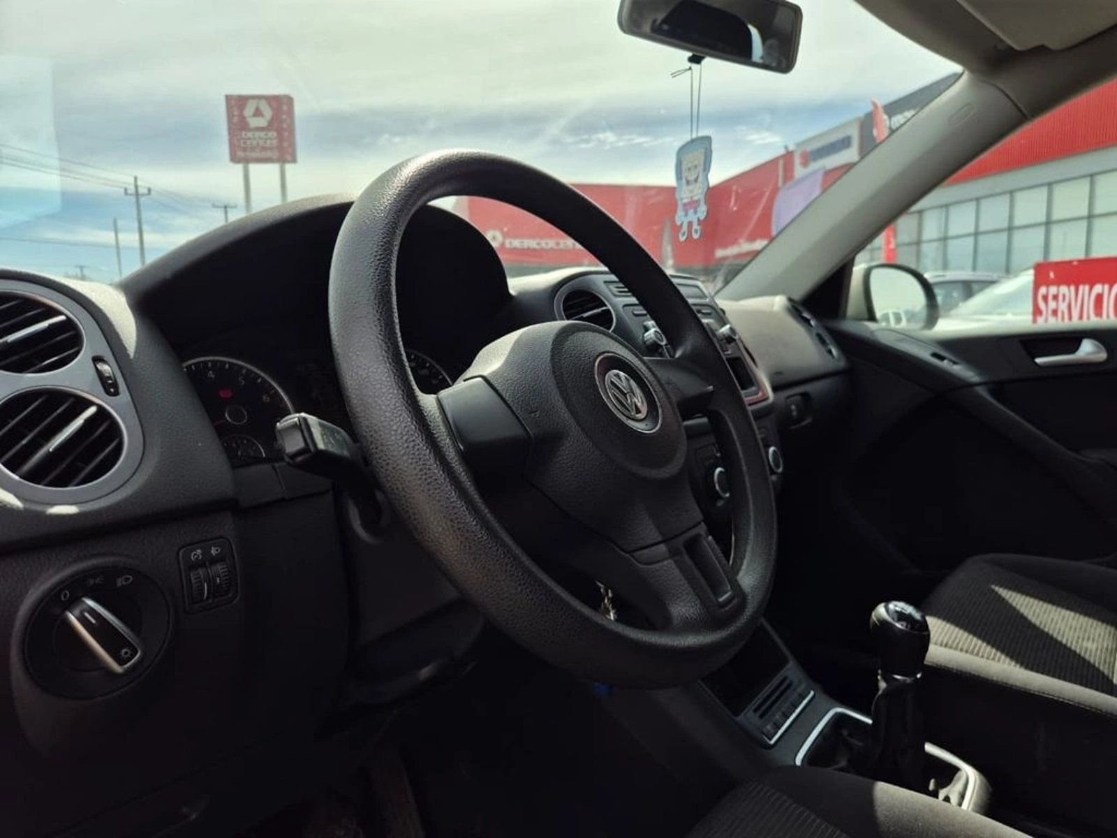 Volkswagen TIGUAN 1.4 FL COMFORT TSI 4X2 MT 2014 - Imagen 15 de 20