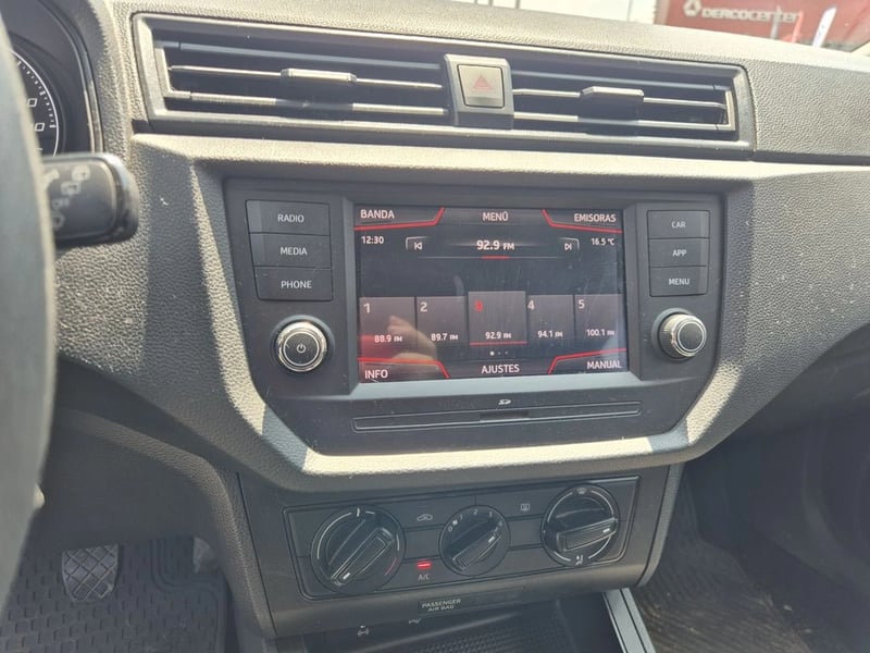 SEAT IBIZA 1.0 TSI STYLE 4X2 AT 5P 2022 - Imagen 16 de 20