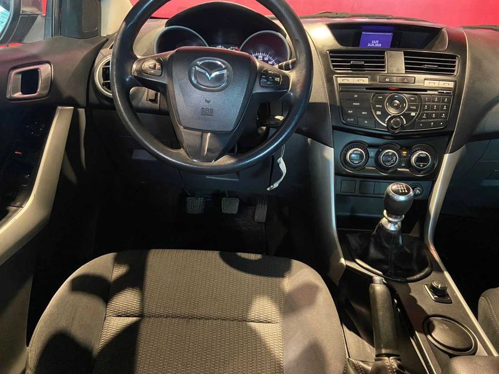 MAZDA BT-50 2.2 SDX DIESEL 4WD EURO5 6MT 4P 2015 - Imagen 15 de 15