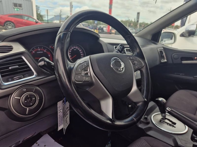 SsangYong ACTYON SPORTS AT 2018 - Imagen 7 de 20