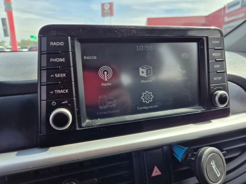 Kia MORNING 1.2 EX 4X2 HB ABS AC 5MT 5P 2018 - Imagen 20 de 20