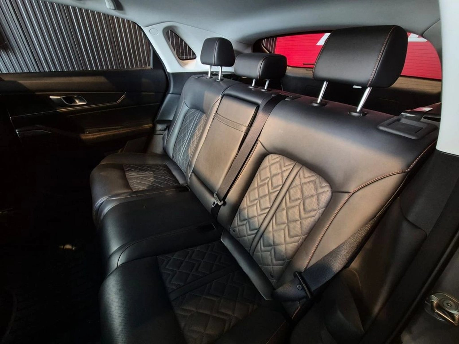 CHANGAN UNI-K LUXURY AT 2025 - Imagen 12 de 20