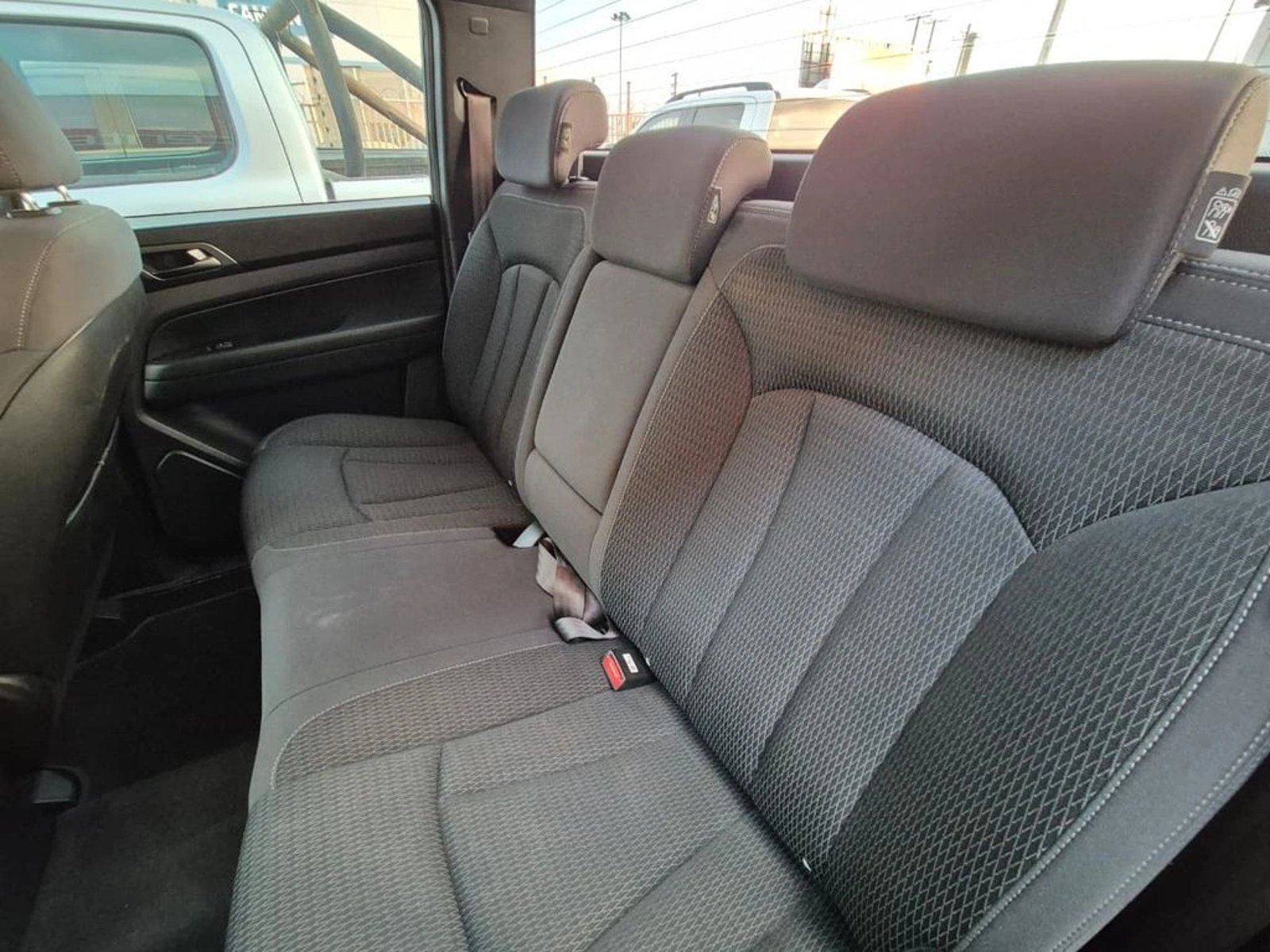 SsangYong GRAND MUSSO 2.2 GRAND GLX TD DIESEL 4WD MT6 4P 2023 - Imagen 18 de 18