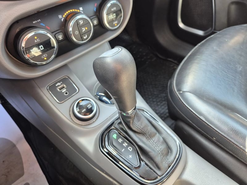 RAM 1000 2.0 LARAMIE AT 4X4 2021 - Imagen 11 de 20