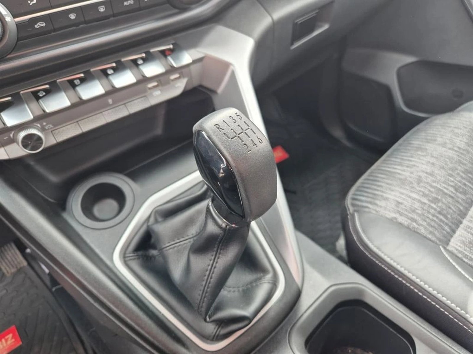 Changan HUNTER 2.0T COMFORT DIESEL 4X2 EURO6 MT 4P 2025 - Imagen 20 de 20