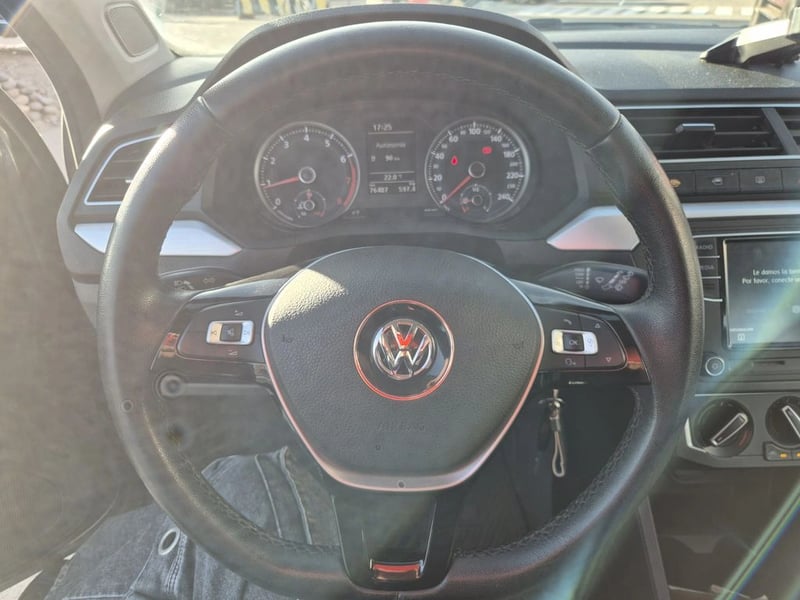 Volkswagen GOL 1.6 HIGHLINE 4X2 HB MT 5P 2022 - Imagen 16 de 20