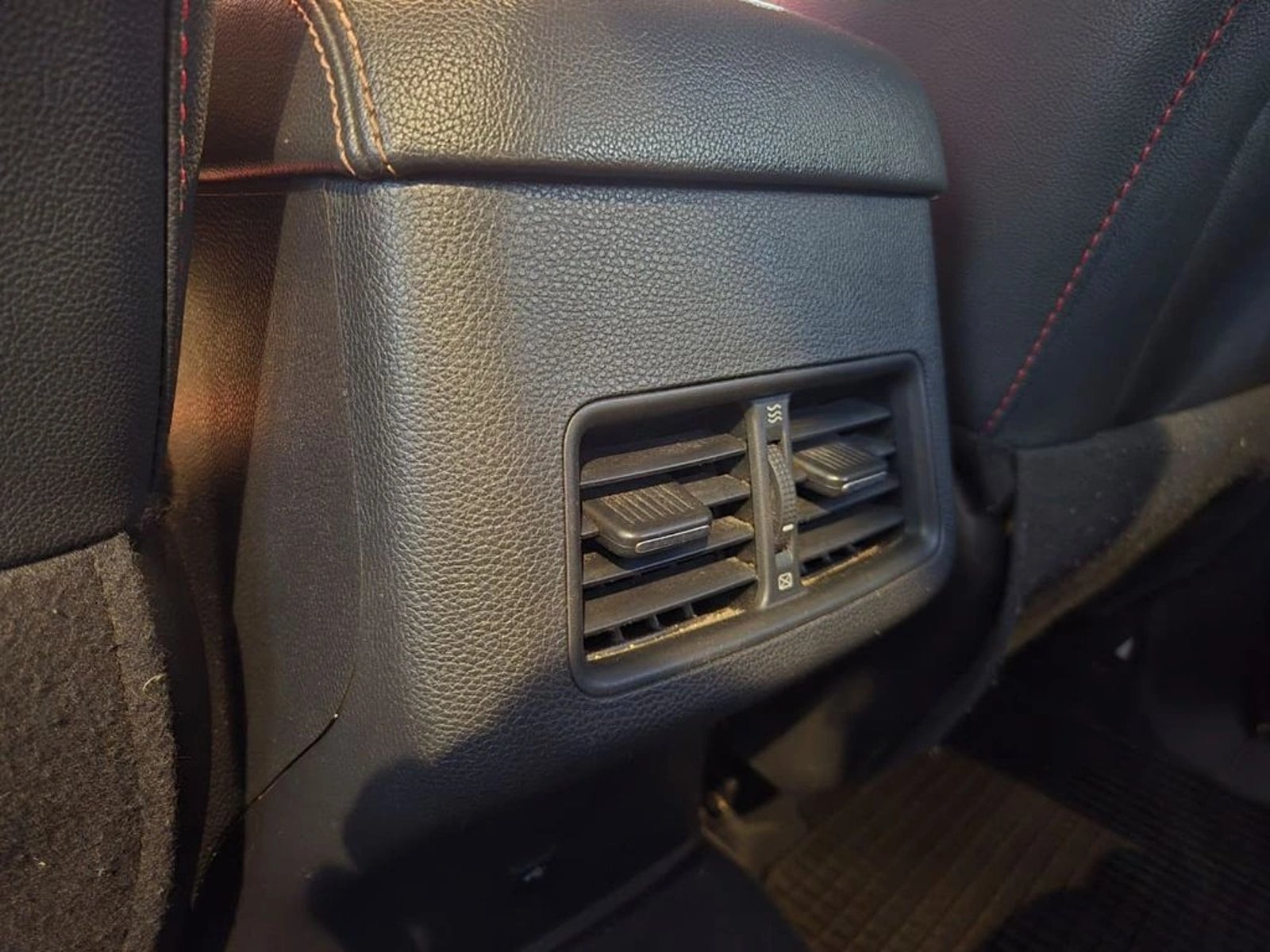 CHANGAN CX70 1.6 LUXURY CONNECT MT 2022 - Imagen 14 de 20