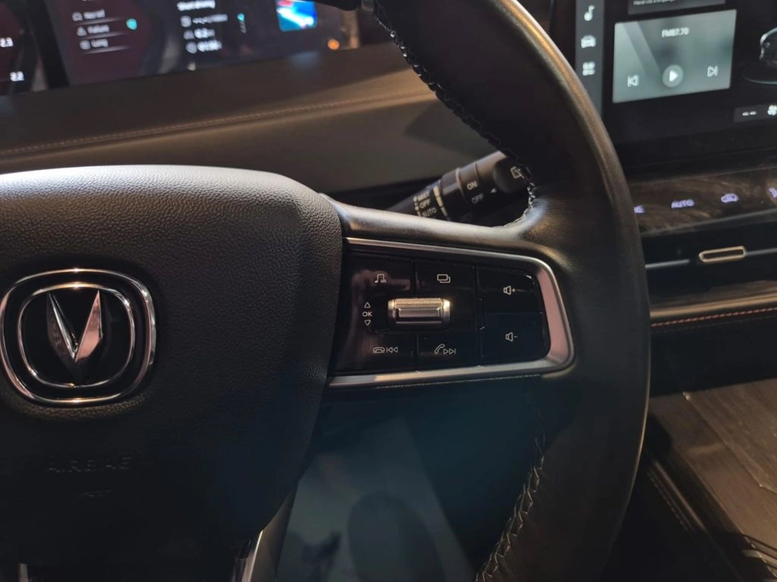 CHANGAN UNI-K LUXURY AT 2025 - Imagen 10 de 20