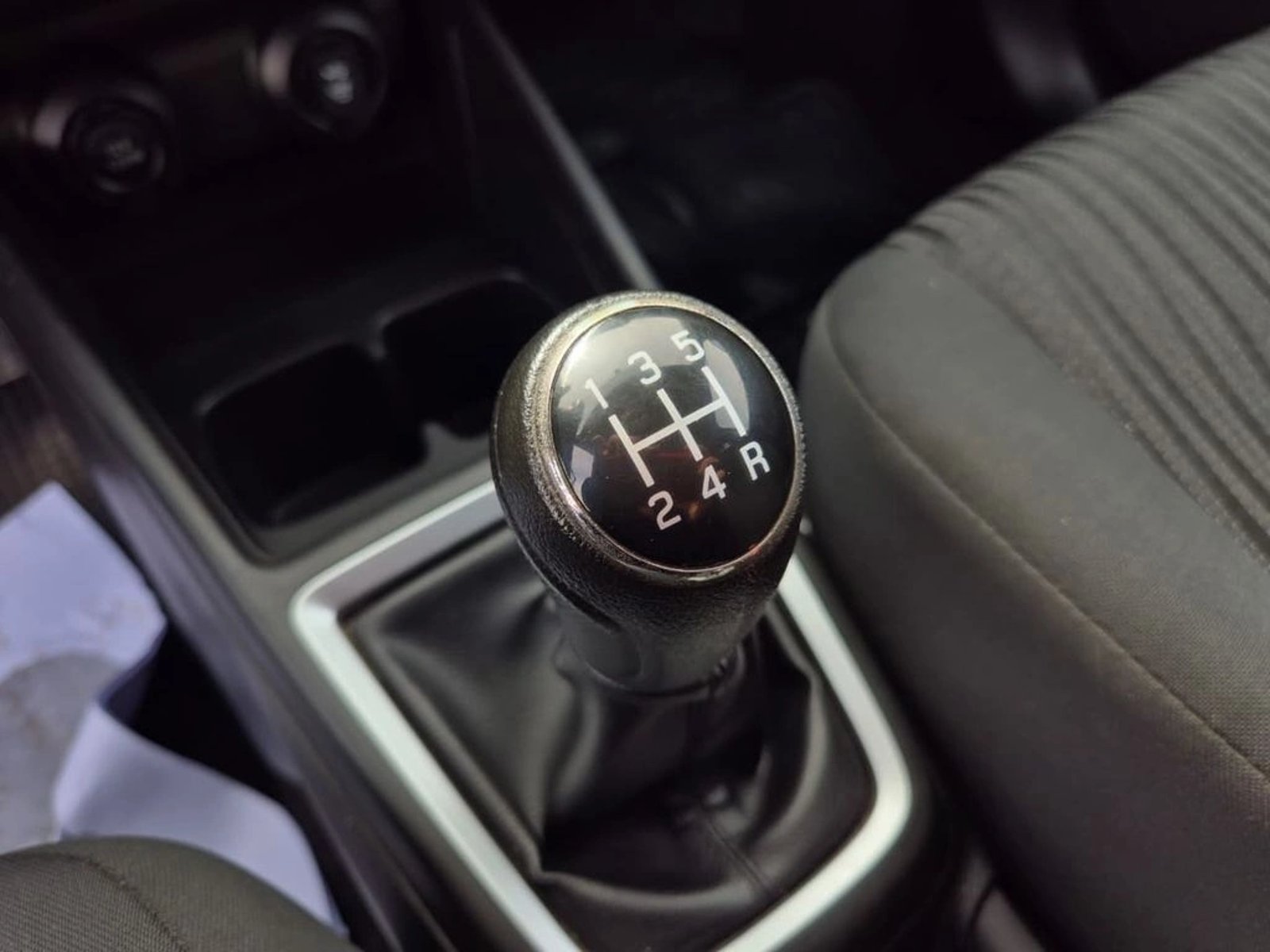 Suzuki DZIRE 1.2 GL 4X2 MT 4P 2021 - Imagen 18 de 20