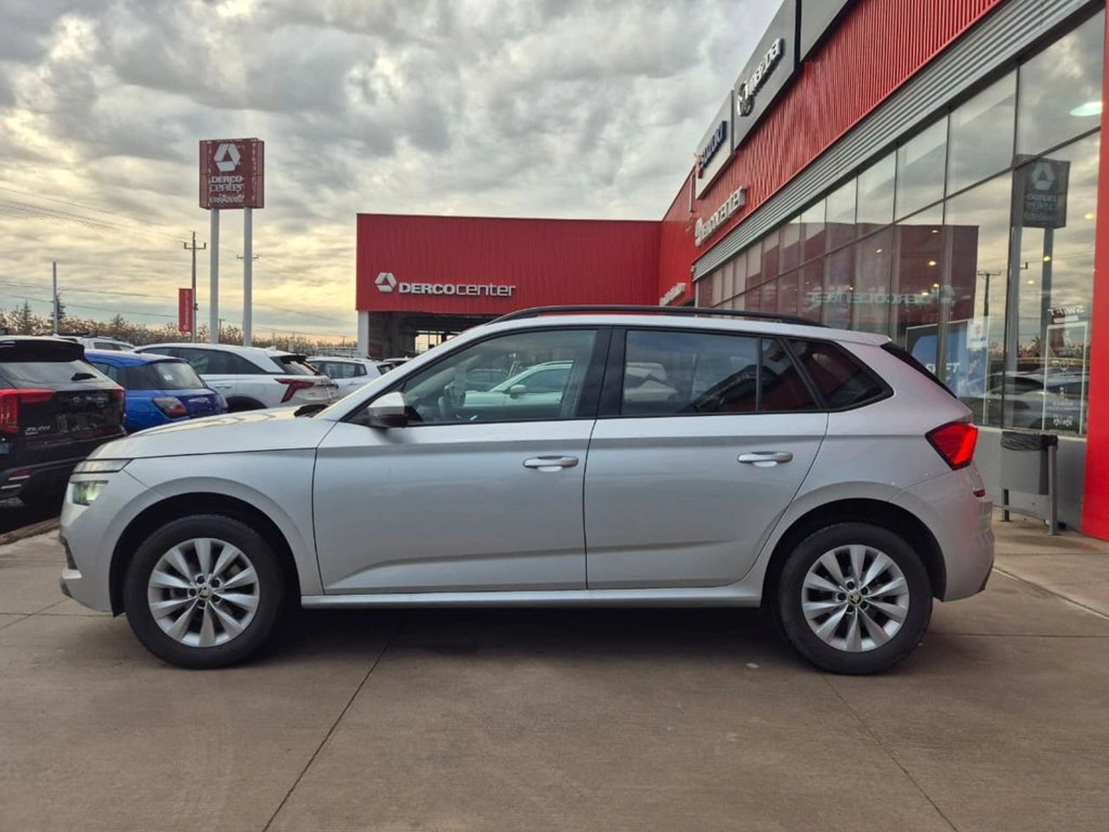 Skoda KAMIQ 1.5 TSI AMBITION AT 2022 - Imagen 8 de 19