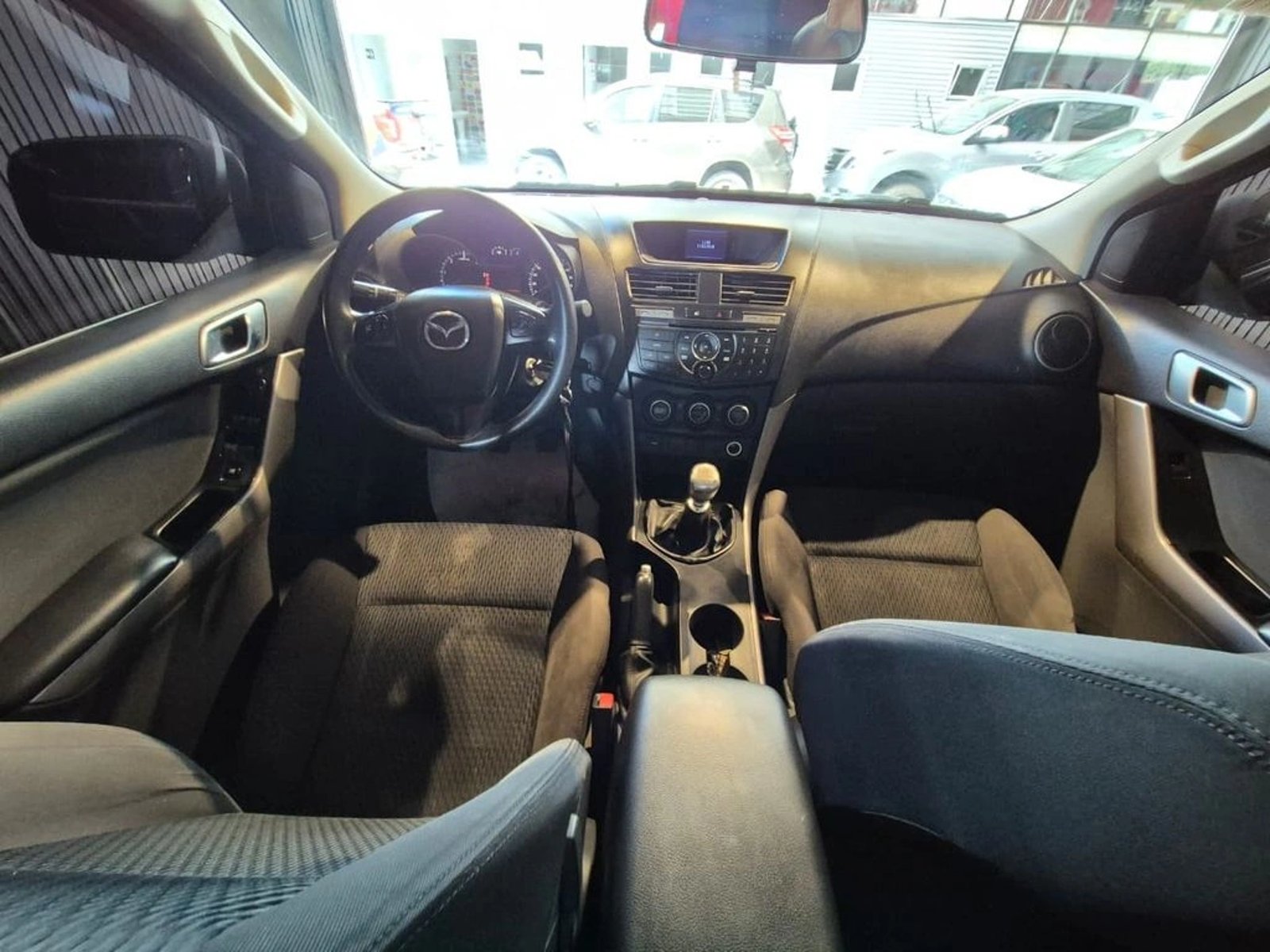 MAZDA BT-50 2.2 DC SDX MT 4X4 2021 - Imagen 7 de 17