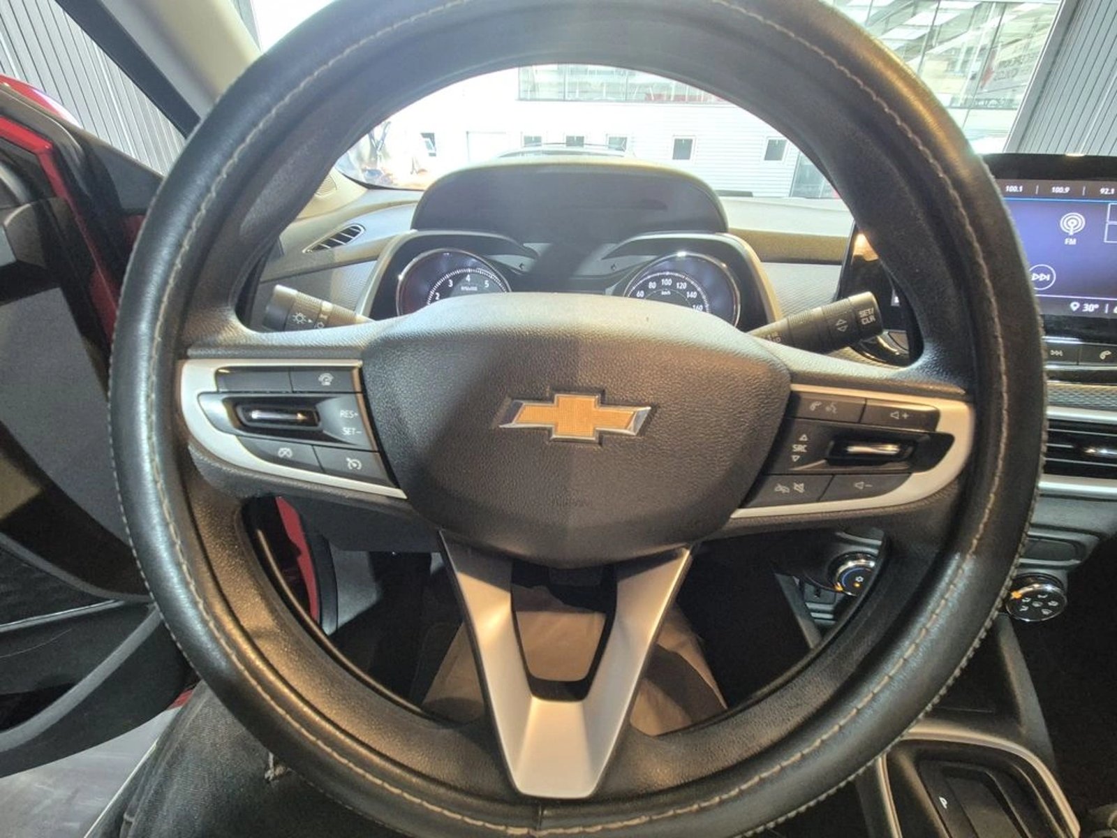 CHEVROLET TRACKER 1.2 LTZ P MT 2022 - Imagen 15 de 19