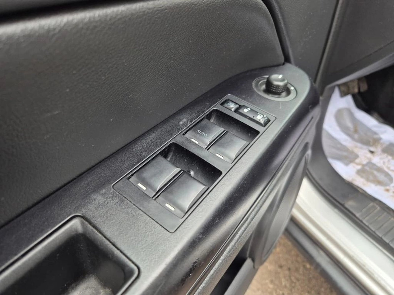 Jeep COMPASS 2.4 SPORT T 4X2 5P 2013 - Imagen 19 de 19