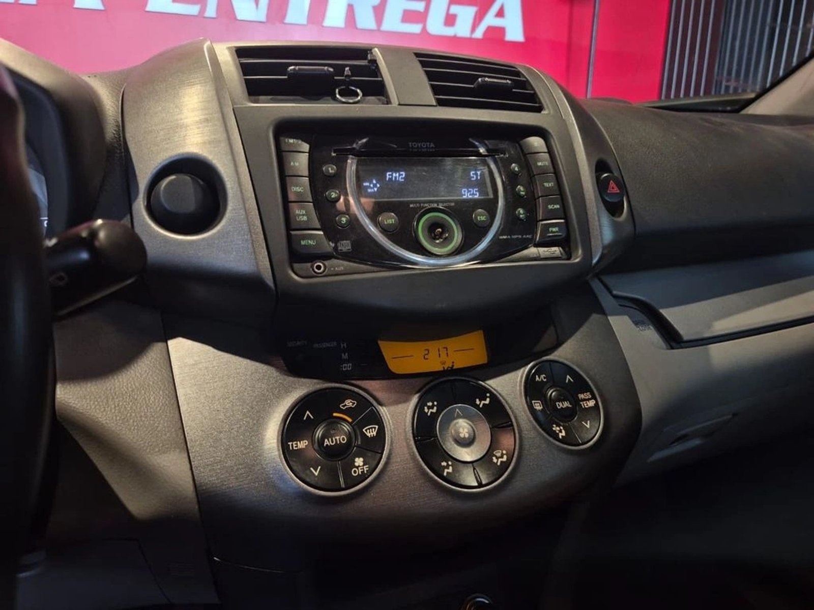 TOYOTA RAV4 2.0 STD 4X2 MT 722ML3 2010 - Imagen 13 de 18