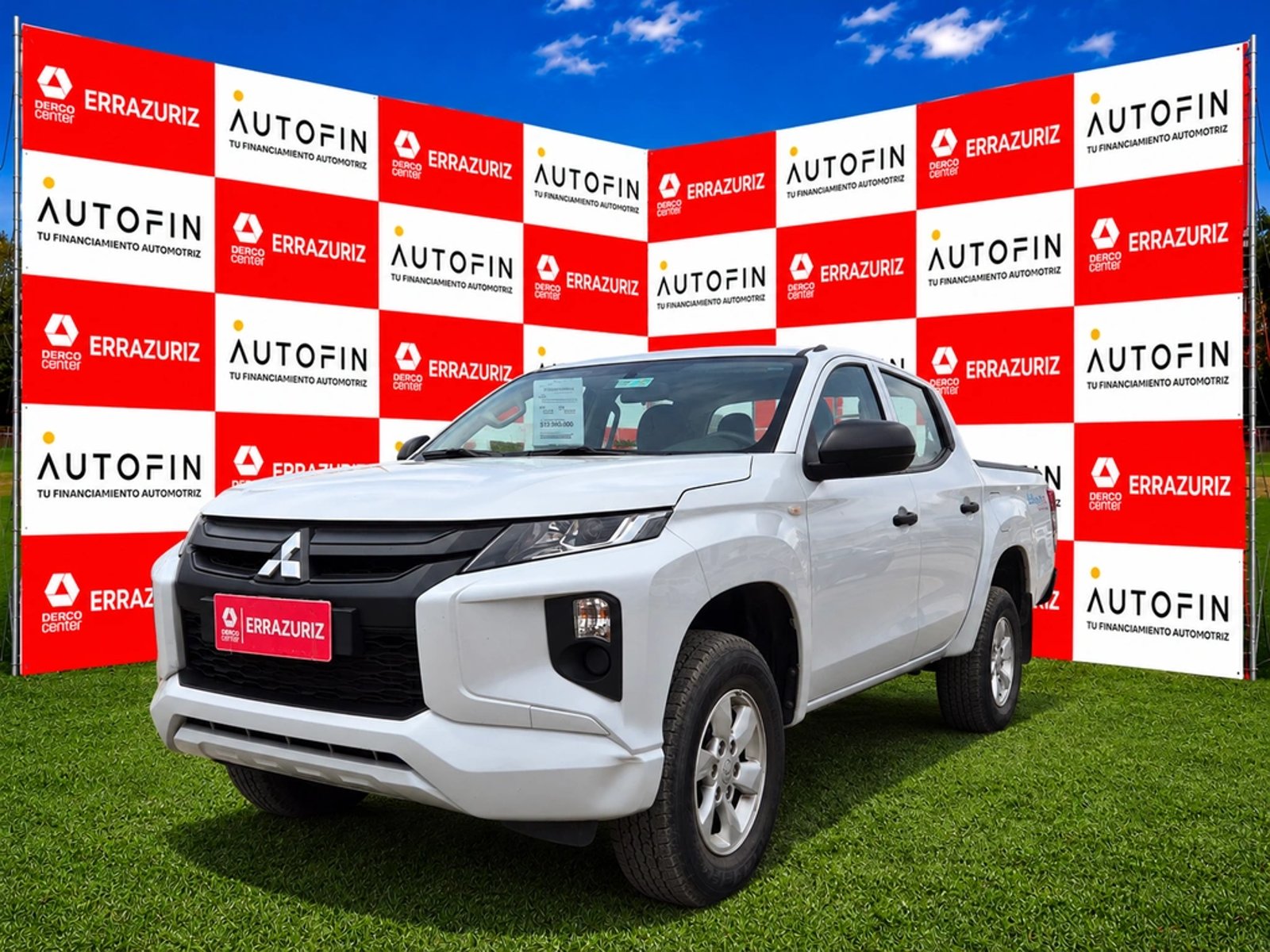 Mitsubishi L200 2.4 TD WORK CR WF MT 4X2 2023 - Foto 3 de 20