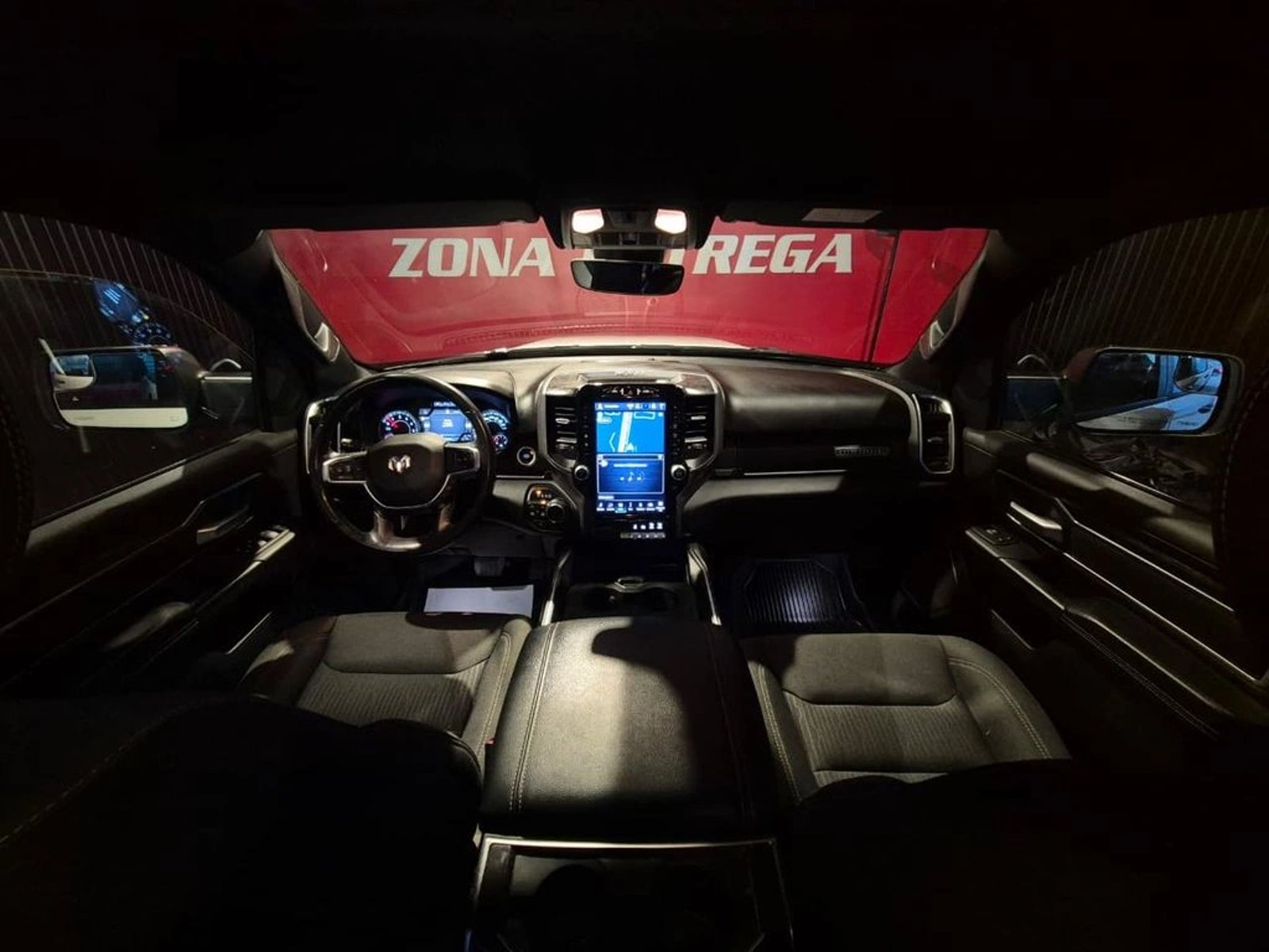 RAM 1500 BIG HORN 4X4 AT 2024 - Imagen 11 de 19