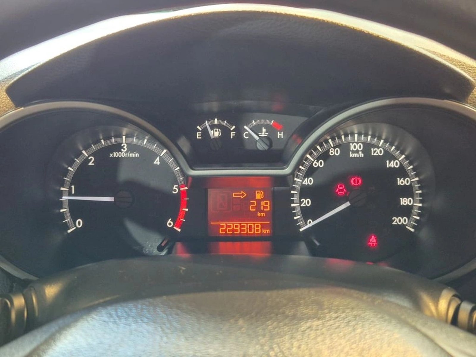 MAZDA BT-50 2.2 DC SDX MT 4X4 2021 - Imagen 14 de 17
