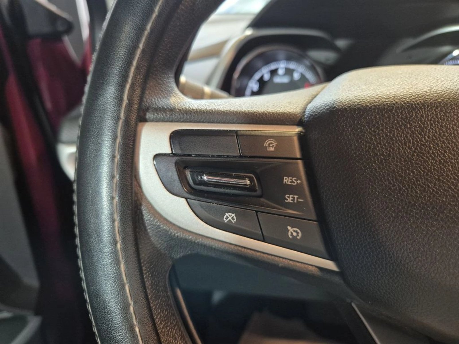 CHEVROLET TRACKER 1.2 LTZ P MT 2022 - Imagen 10 de 19