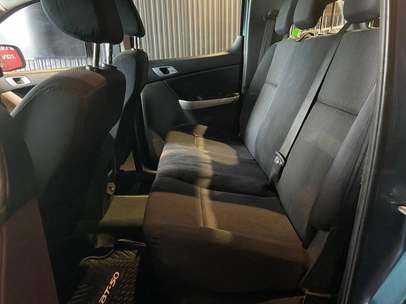 MAZDA BT-50 2.2 SDX DIESEL 4WD EURO5 6MT 4P 2015 - Imagen 11 de 15