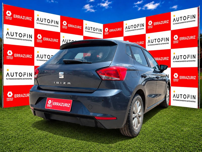 SEAT IBIZA 1.0 TSI STYLE 4X2 AT 5P 2022 - Imagen 4 de 20
