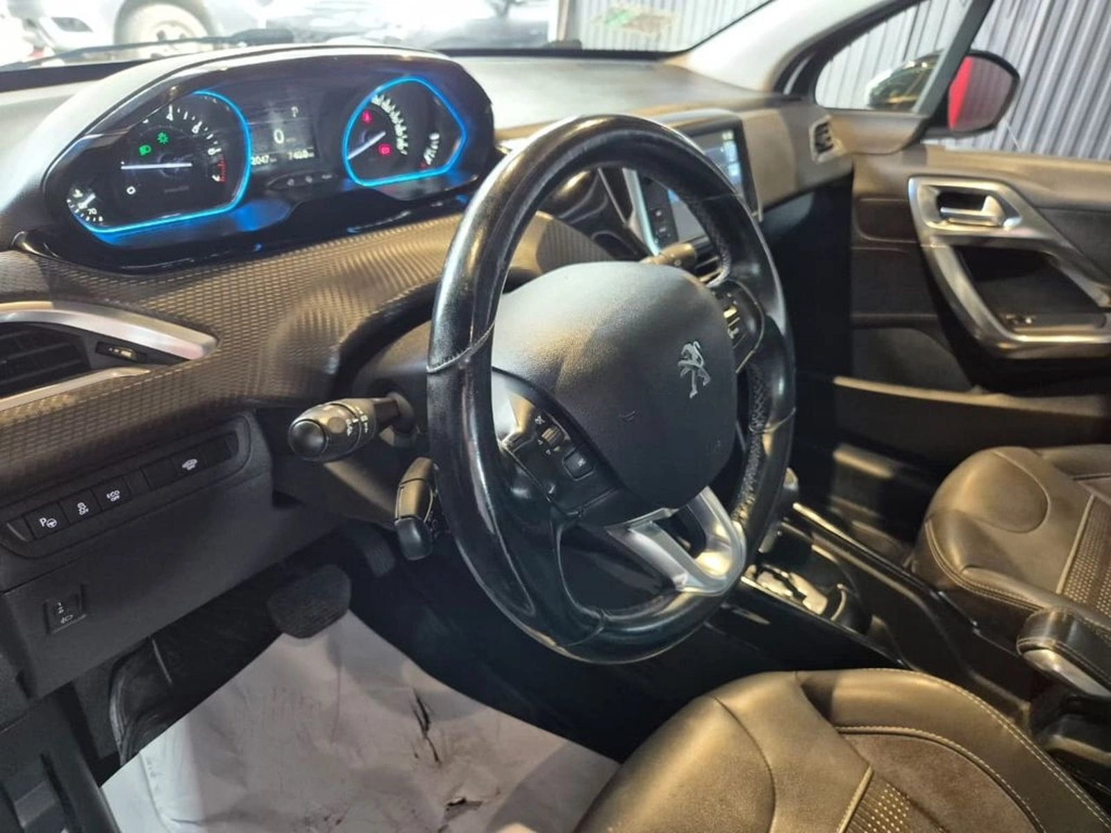 PEUGEOT 2008 1.2 2008 ALLURE PACK PT EAT6E6 AT 2016 - Imagen 8 de 19