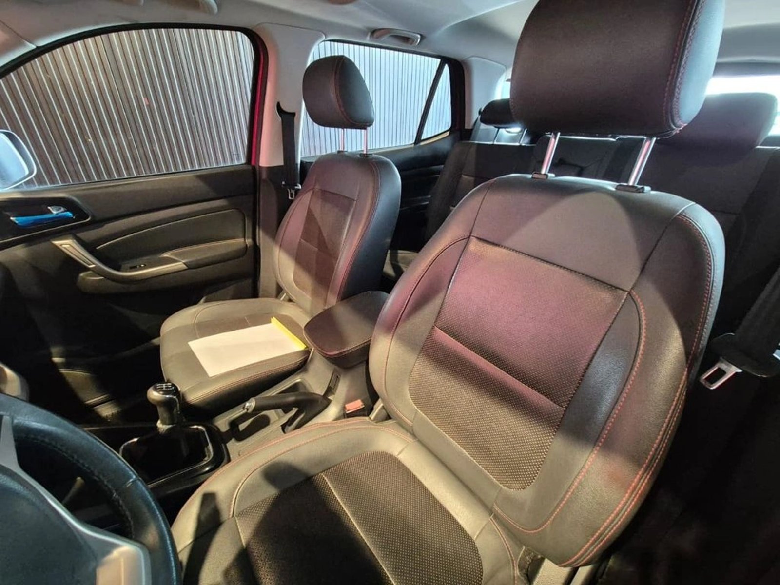 CHANGAN CX70 1.6 LUXURY CONNECT MT 2022 - Imagen 18 de 20