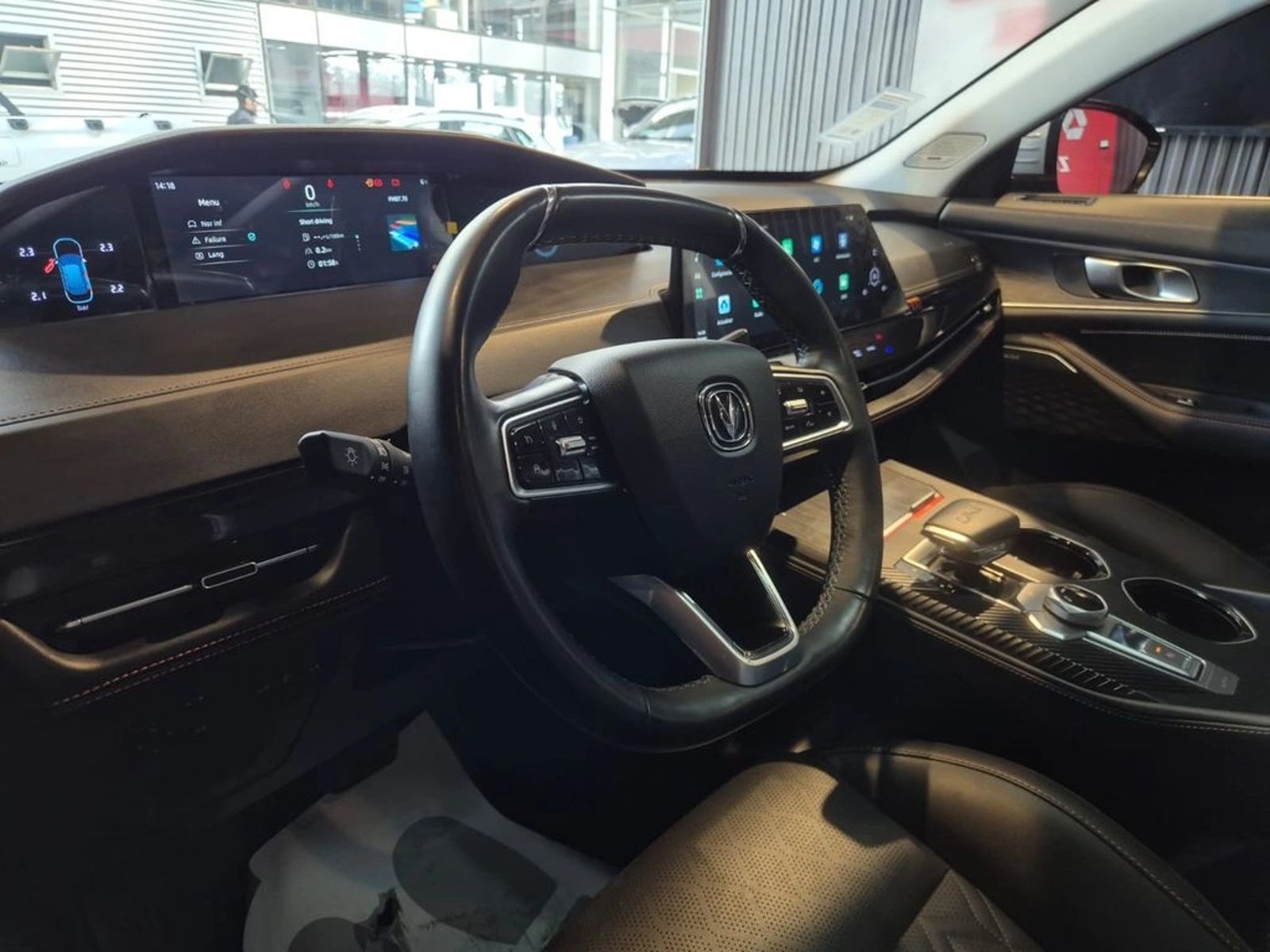 CHANGAN UNI-K LUXURY AT 2025 - Imagen 8 de 20