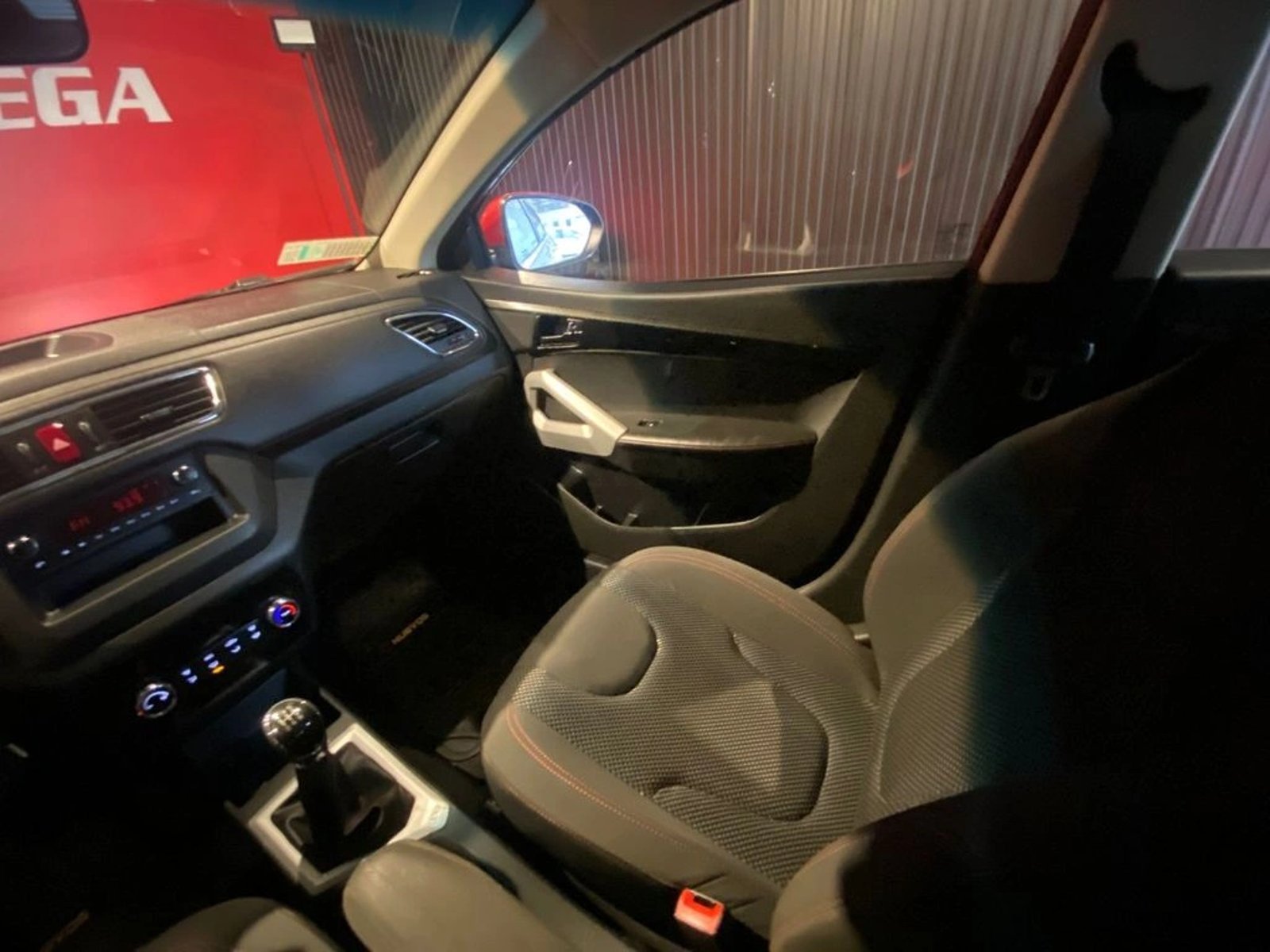 JAC JS2 1.5 COMFORT 4X2 MT 5P 2022 - Imagen 14 de 17