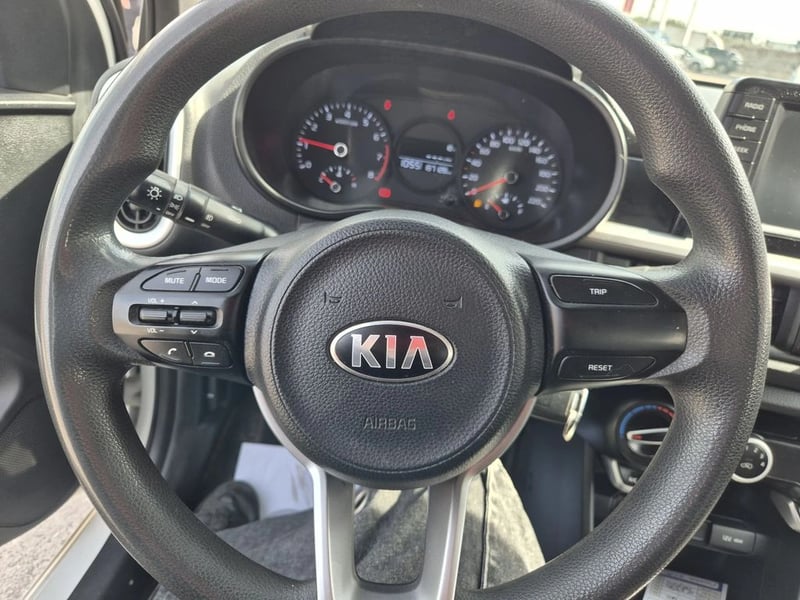 Kia MORNING 1.2 EX 4X2 HB ABS AC 5MT 5P 2018 - Imagen 16 de 20