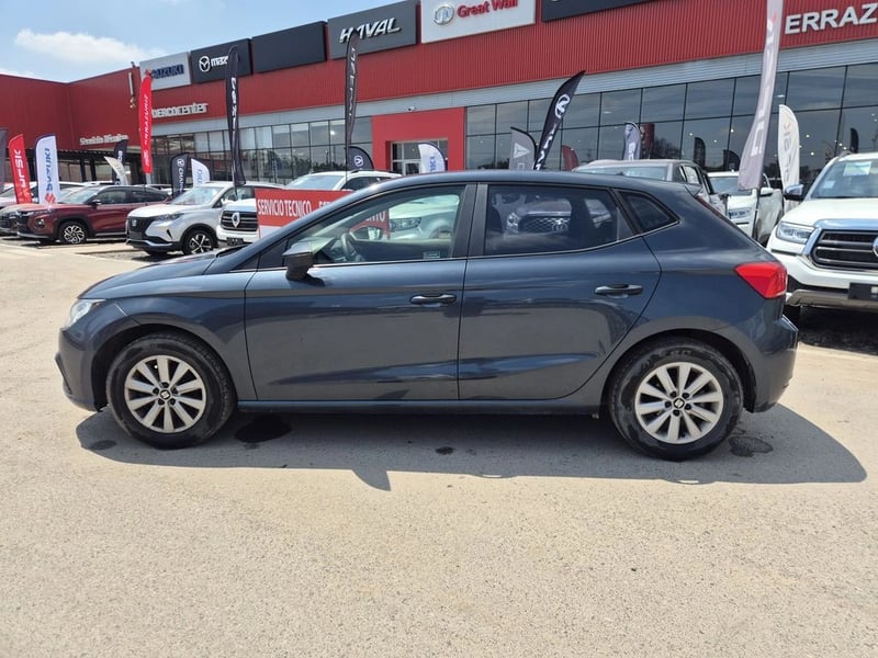 SEAT IBIZA 1.0 TSI STYLE 4X2 AT 5P 2022 - Imagen 12 de 20
