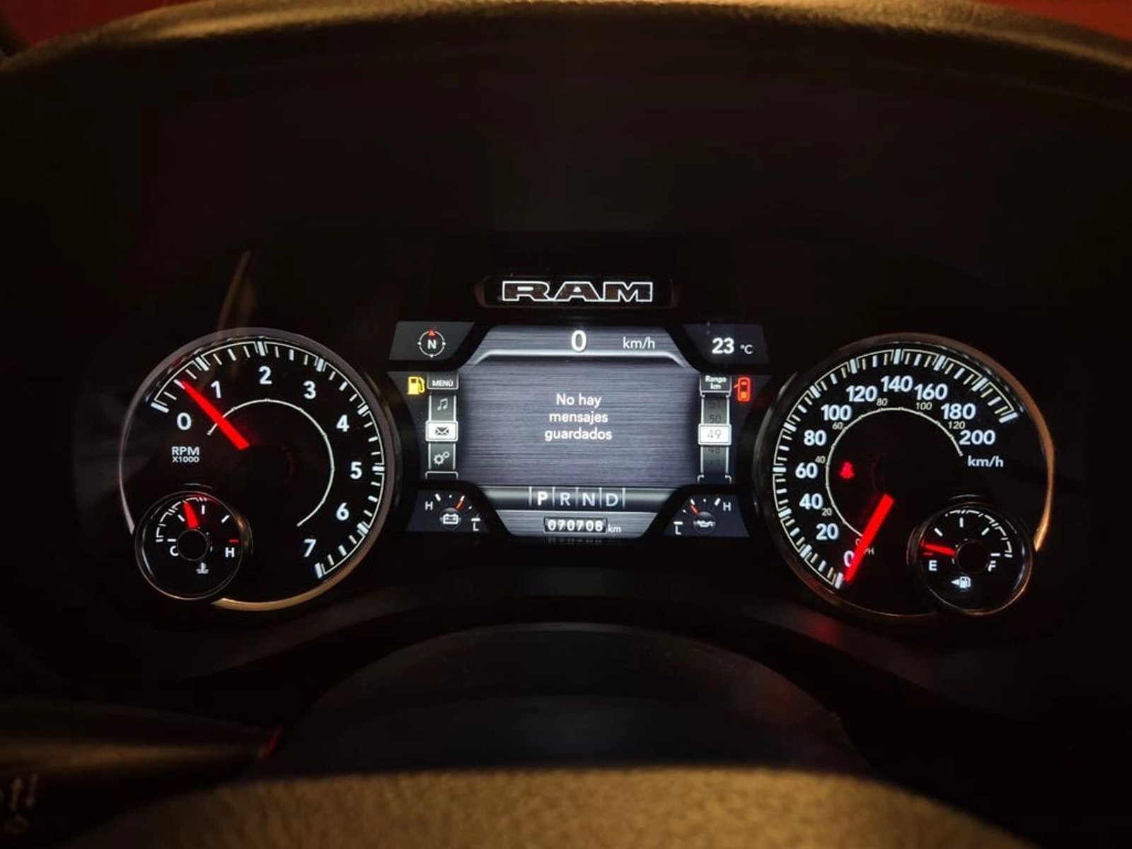 RAM 1500 BIG HORN 4X4 AT 2024 - Imagen 16 de 19