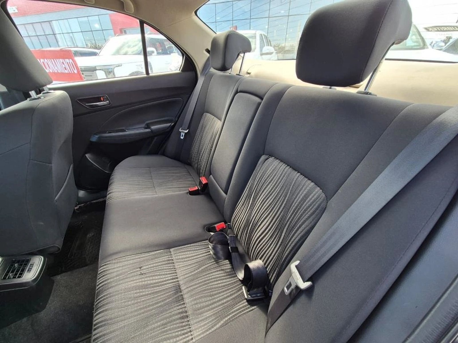 Suzuki DZIRE 1.2 AMT GL SPORT AT 2022 - Imagen 10 de 20