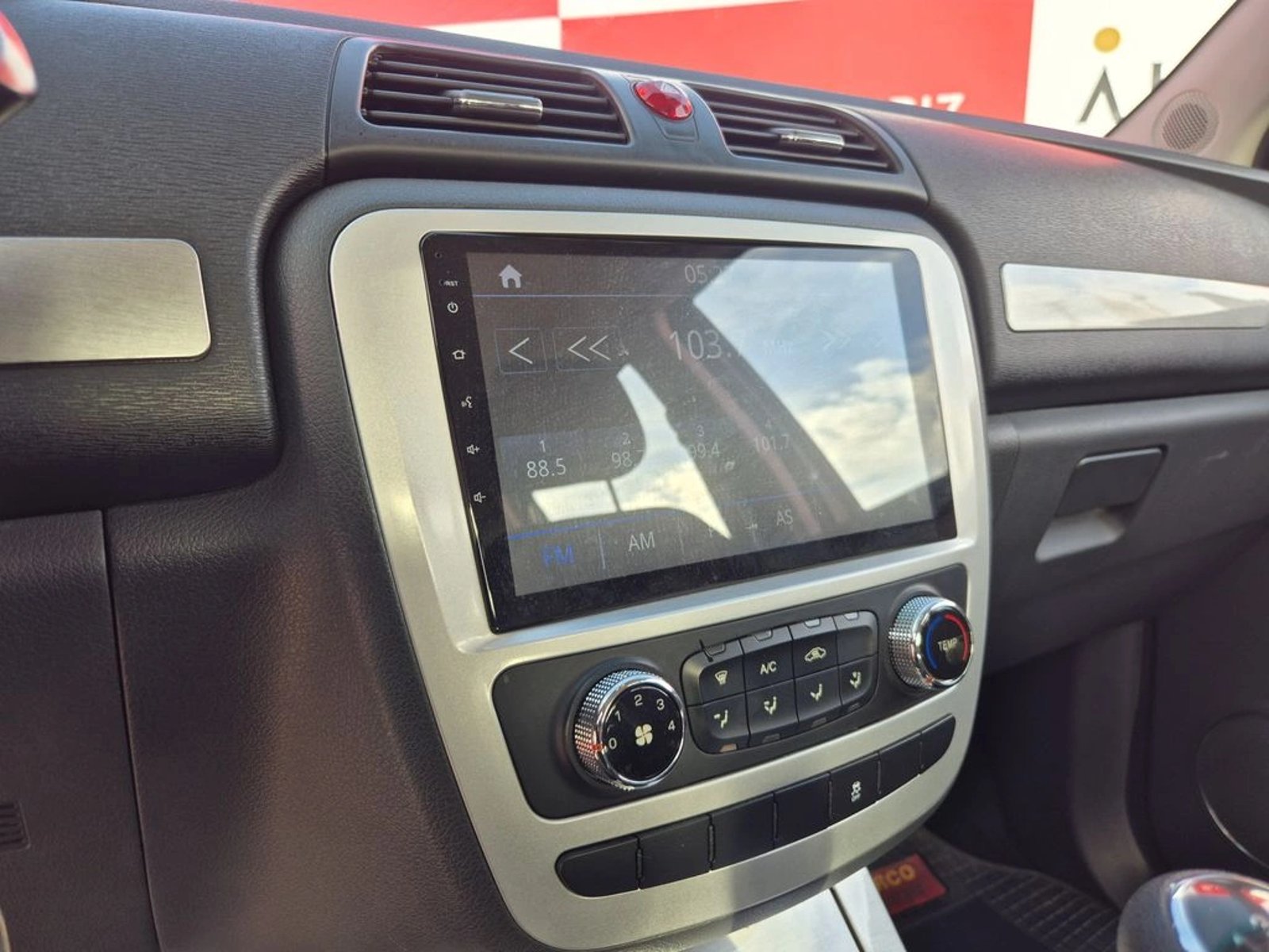 JAC T6 2.0 COMFORT DOB. CAB. 4X2 MT 4P 2023 - Imagen 11 de 16