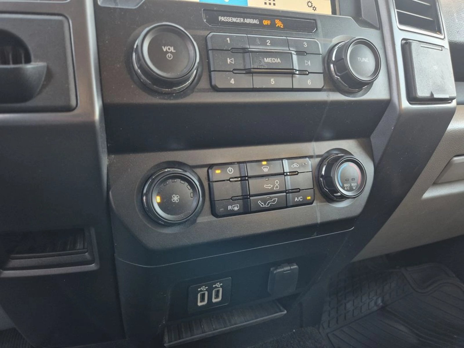 Ford F-150 3.3 CC XLT AT 2020 - Imagen 13 de 16