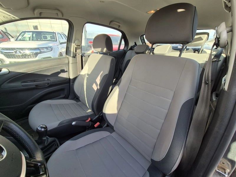 Volkswagen GOL 1.6 HIGHLINE 4X2 HB MT 5P 2022 - Imagen 8 de 20