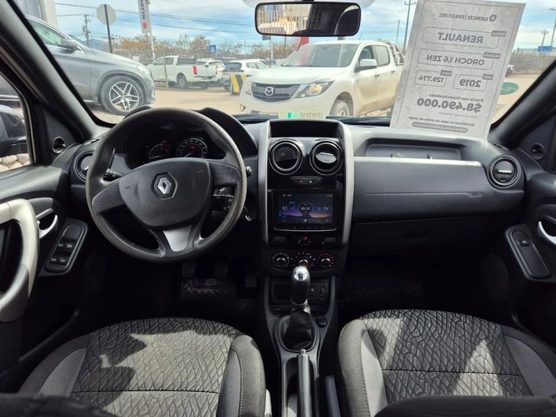 Renault Oroch 1.6 ZEN CD MT 2019 - Imagen 17 de 20